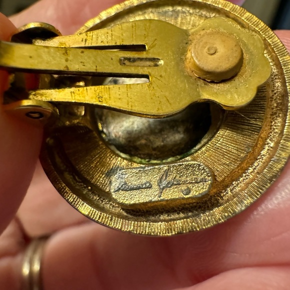 VINTAGE GJD Ginnie Johansen Silver & Gold Tone Stud Clip Earrings 80's Jewelry - Picture 2 of 3